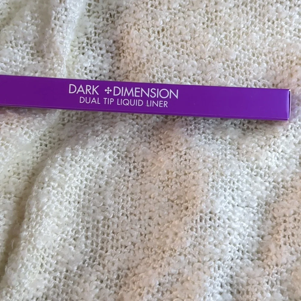 LOVE*CRAFT*BEAUTY DARK *DIMENSION Dual Tip Liquid Liner-Black,0.10ml/0.034fl oz